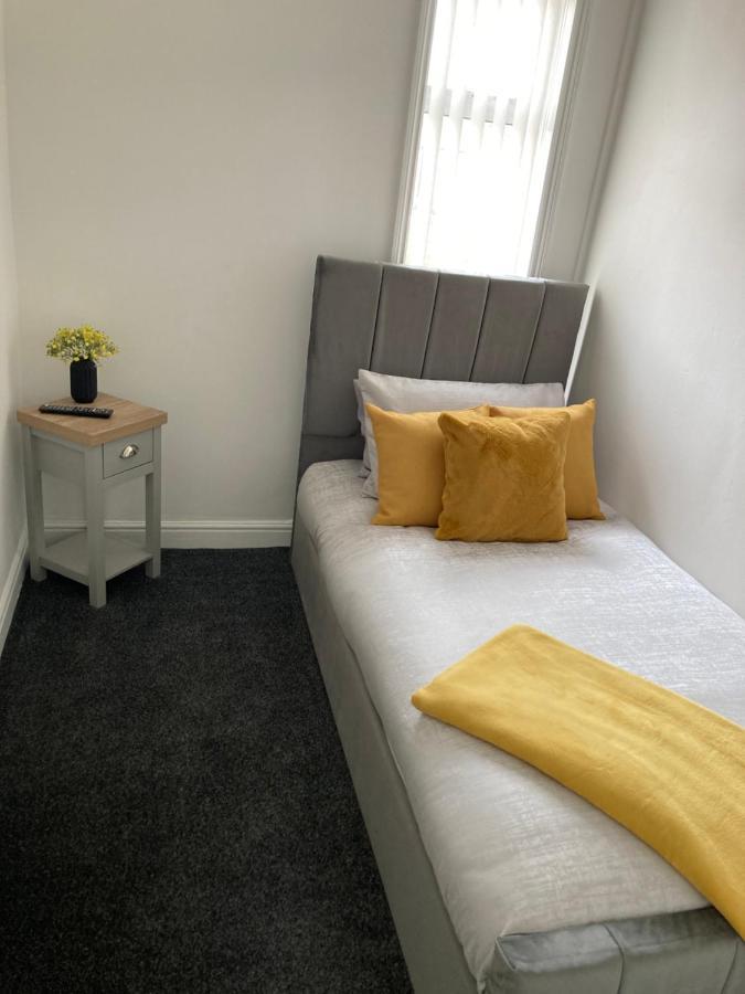 Cheshire Home Stays ครูว์ ภายนอก รูปภาพ
