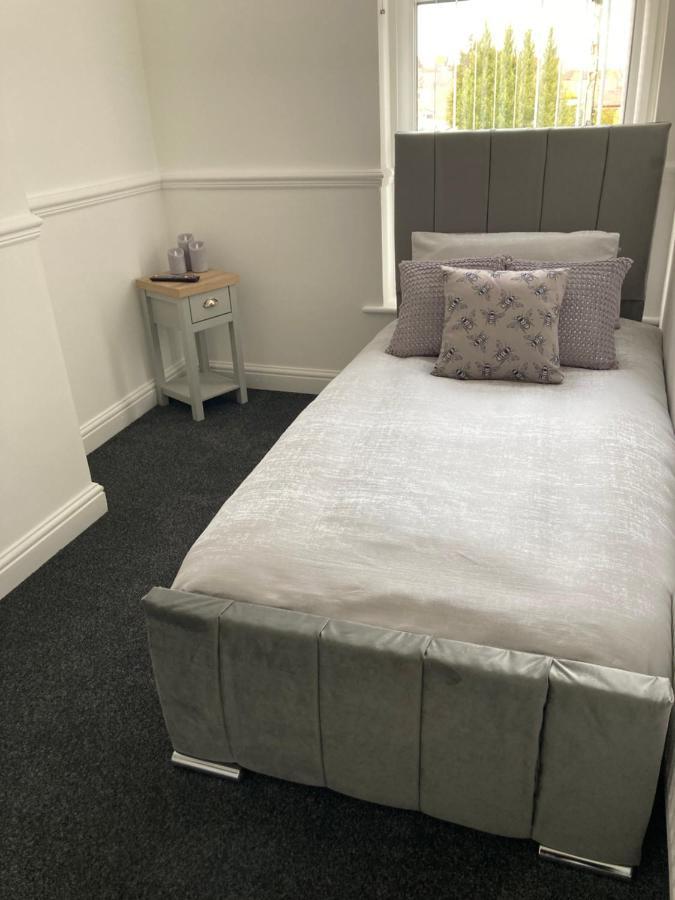 Cheshire Home Stays ครูว์ ภายนอก รูปภาพ